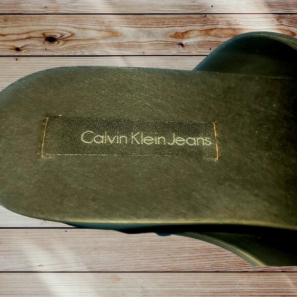 CALVIN KLEIN JEANS - SIZE 8.5 - YOKIE - Black Wedge Platform Sandals Heels Mules - Picture 5 of 7